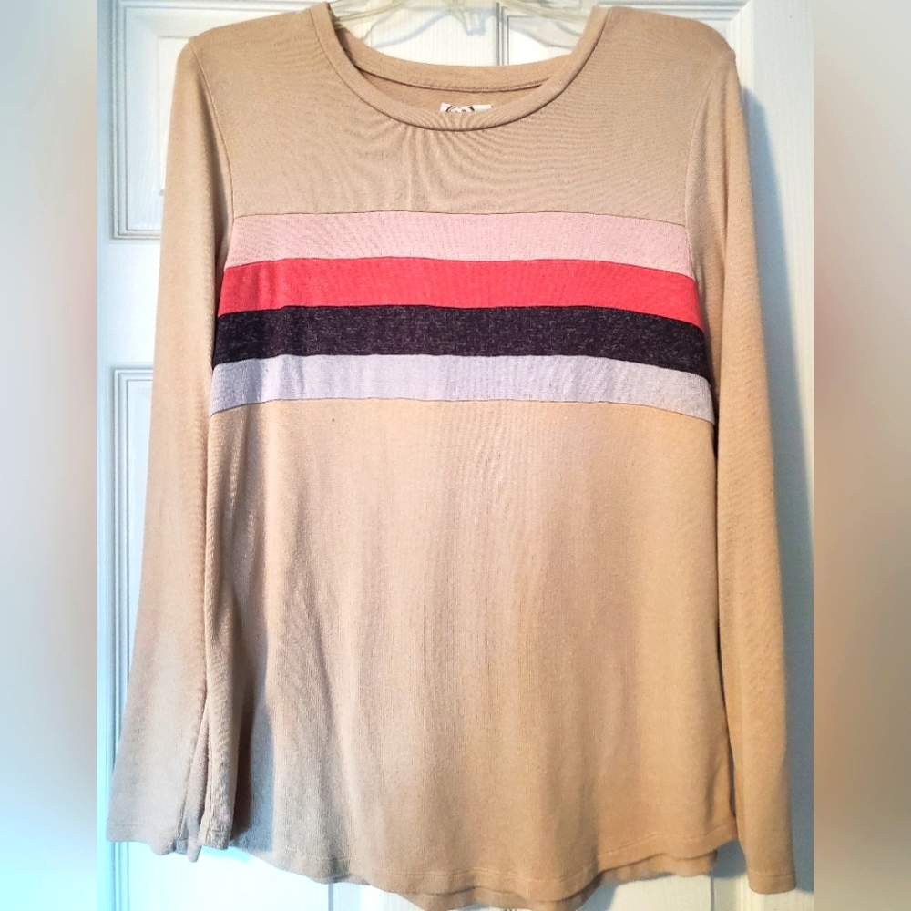 Long sleeve tee